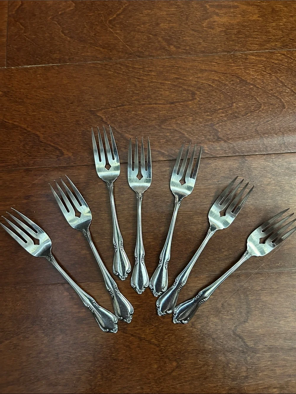 Vintage Oneida Craft Chateaux Deluxe Stainless Steel Flatware Set - 27 Pieces